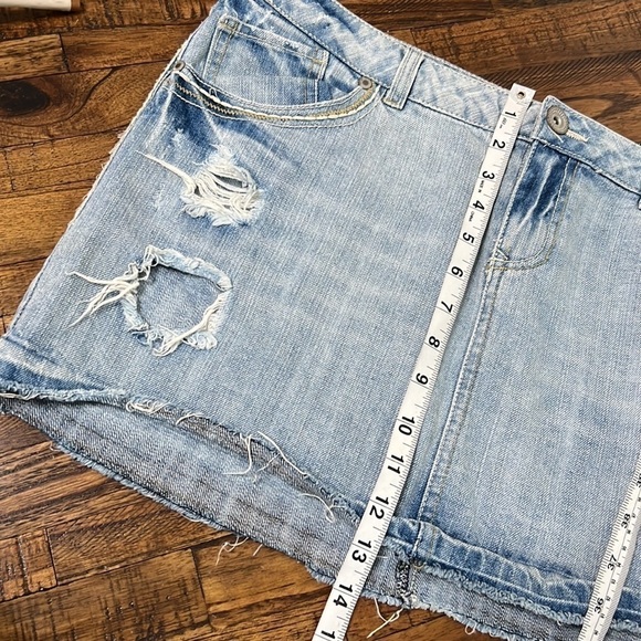 Vintage Mudd Y2K 2000's Low Rise Denim Mini Skirt Fray Hem Destroyed distressed - Picture 12 of 12